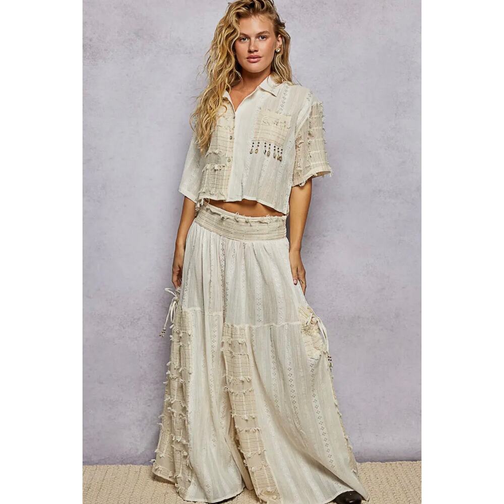 POL Size M Boho Woven Texture Fringe Shell Beads
Short Shirt Top - Picture 2 of 6